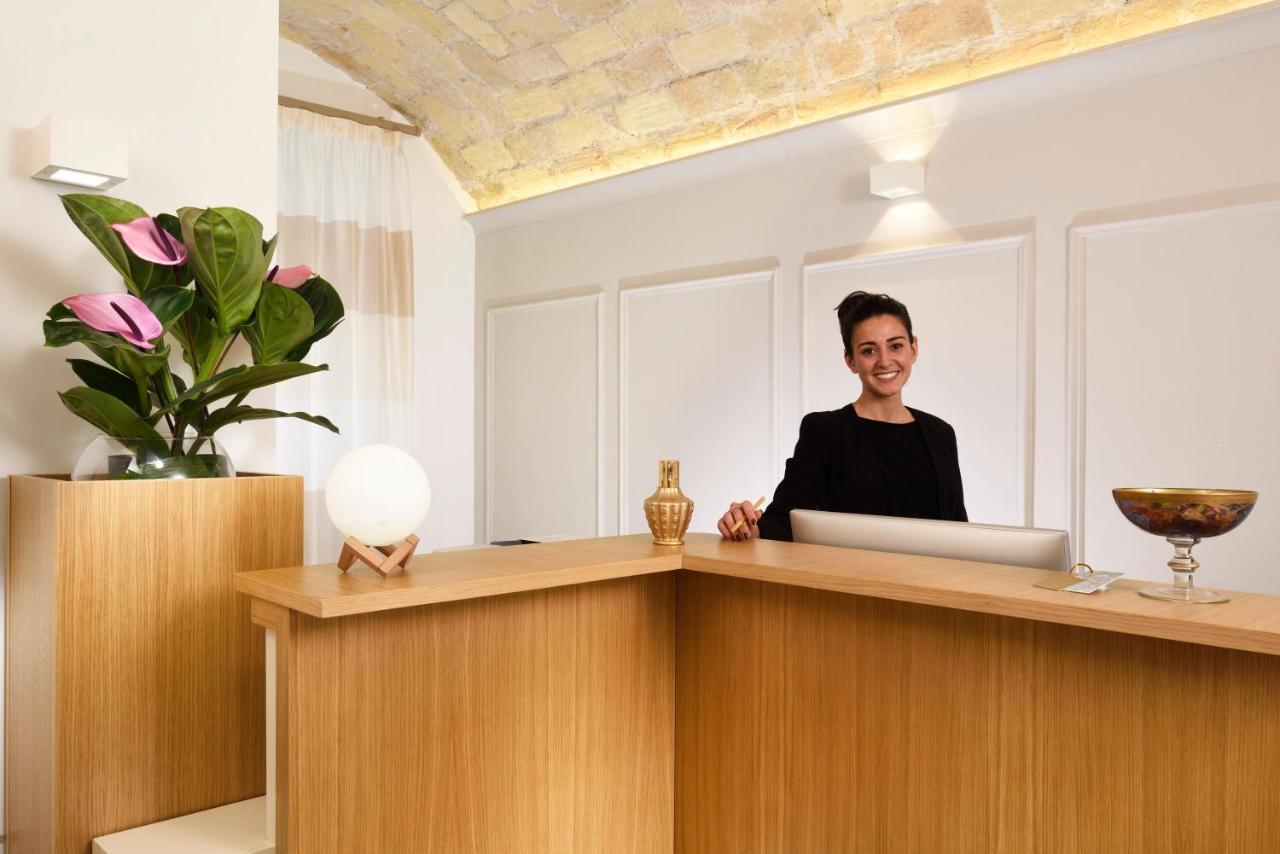 Magica Luna Boutique - 3* Roma